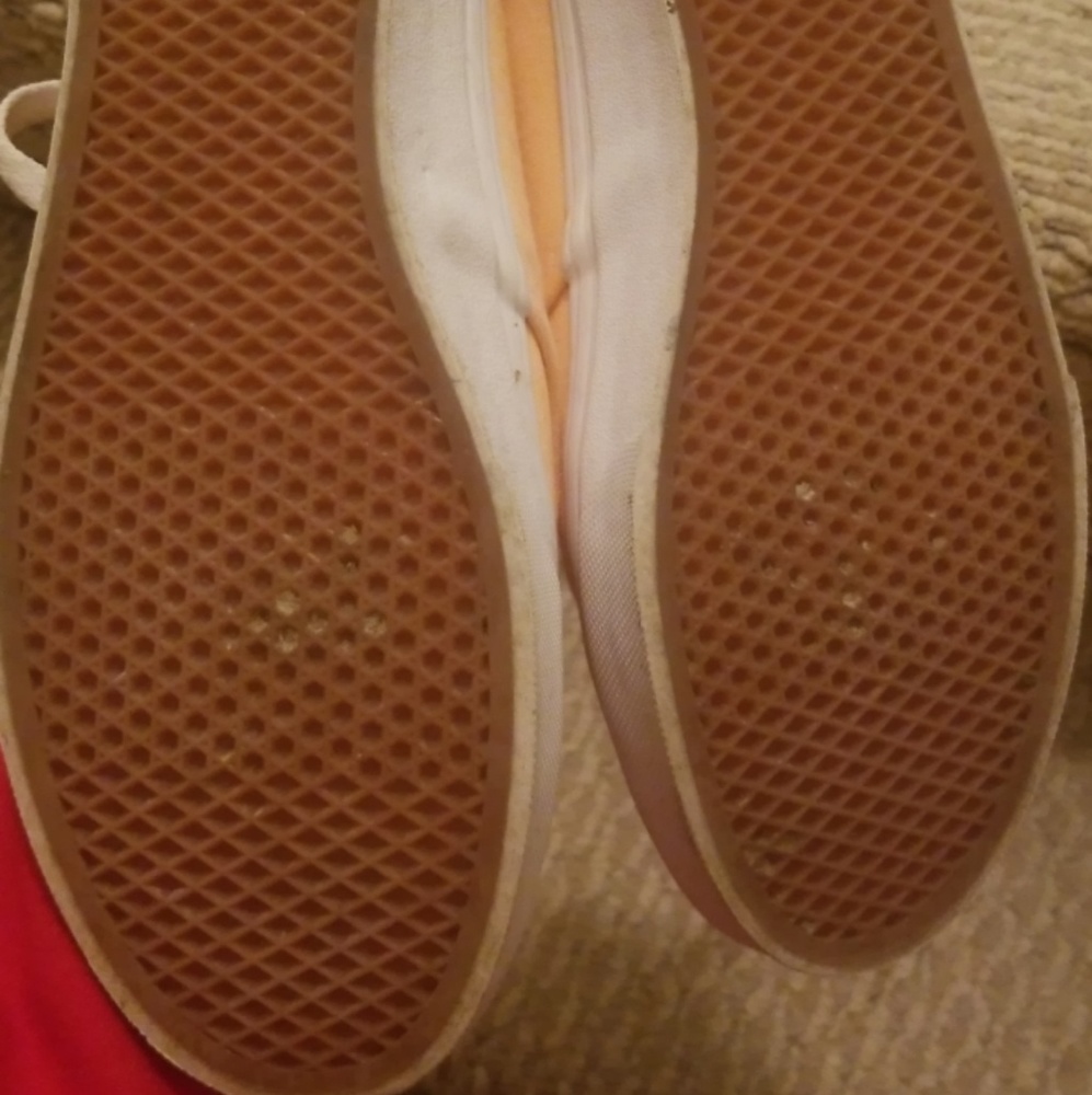 VANS - Picture 3 of 4